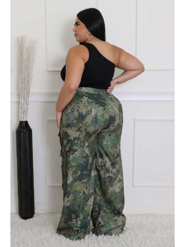 Camouflage Cargo Pants with Pocket Detail - TayDiane