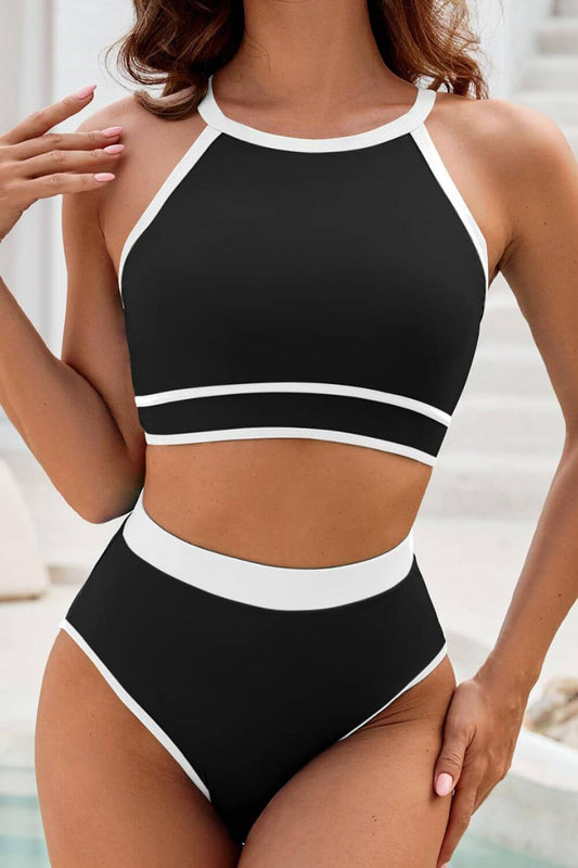 Conjunto de bikini con ribetes entrecruzados en contraste