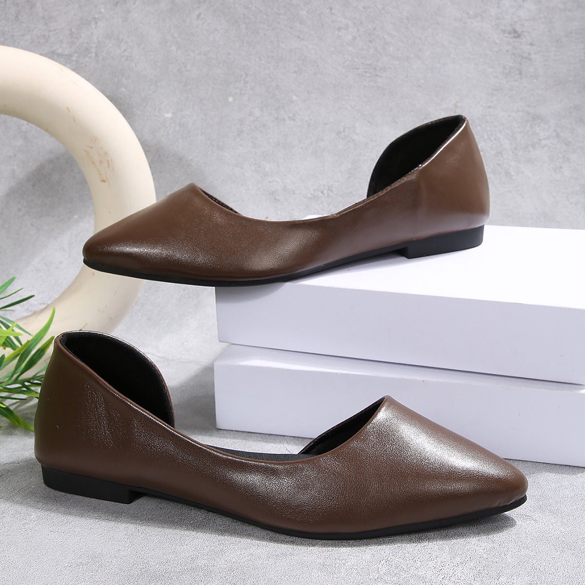 Everyday Chic Pointed Toe Flats - TayDiane